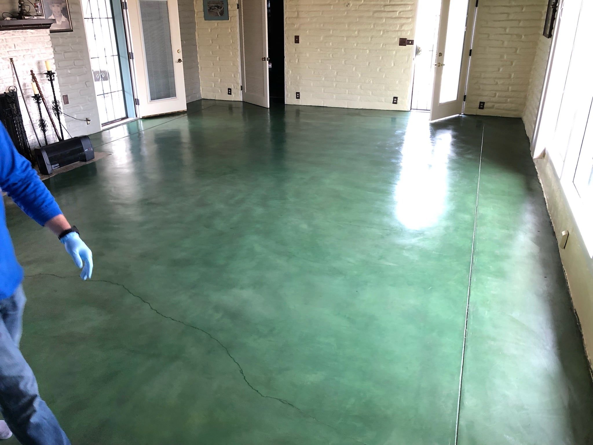 Tile Renaissance Floor polished like new. Beautiful green floor